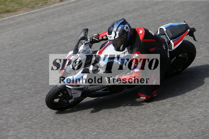 /10 20.04.2026  Pluess Moto Sport ADR/Freies Fahren/94